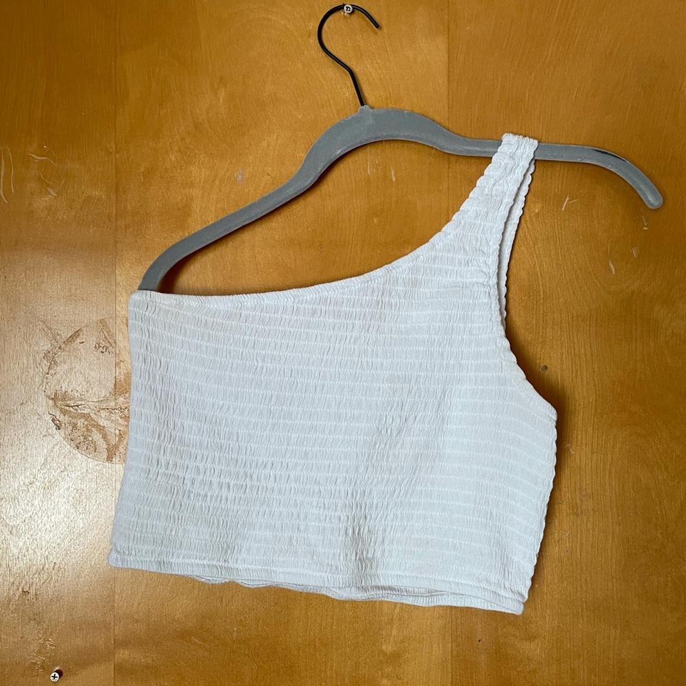 one shoulder L.A. Hearts crop top